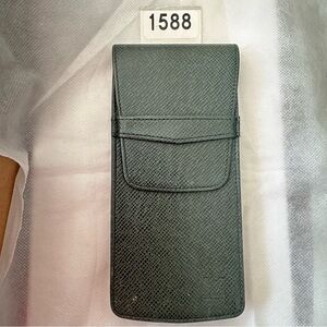 Louis Vuitton Etui GM Accessory Case